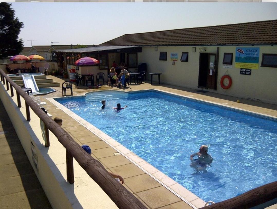 Trimingham Ocean View 95酒店 外观 照片